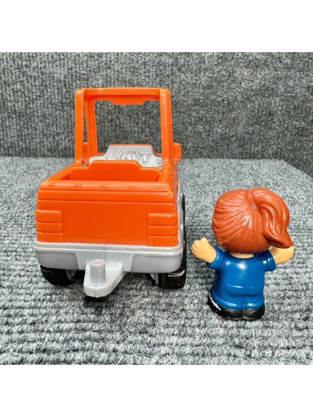 Fisher Price Little People Orange Truck Jeep Car Help A Friend + Girl Figure Tow